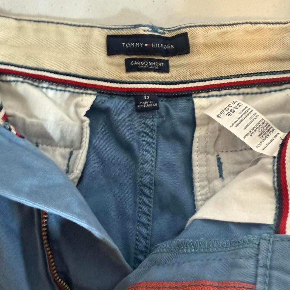 Tommy Hilfiger  Cargo Shorts - Picture 4 of 6